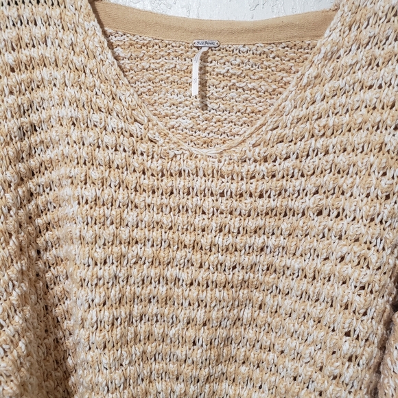 Free People coconut wide knit chunky sweater xs but oversized - Picture 4 of 7